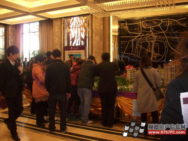 �Fُ������ӈD